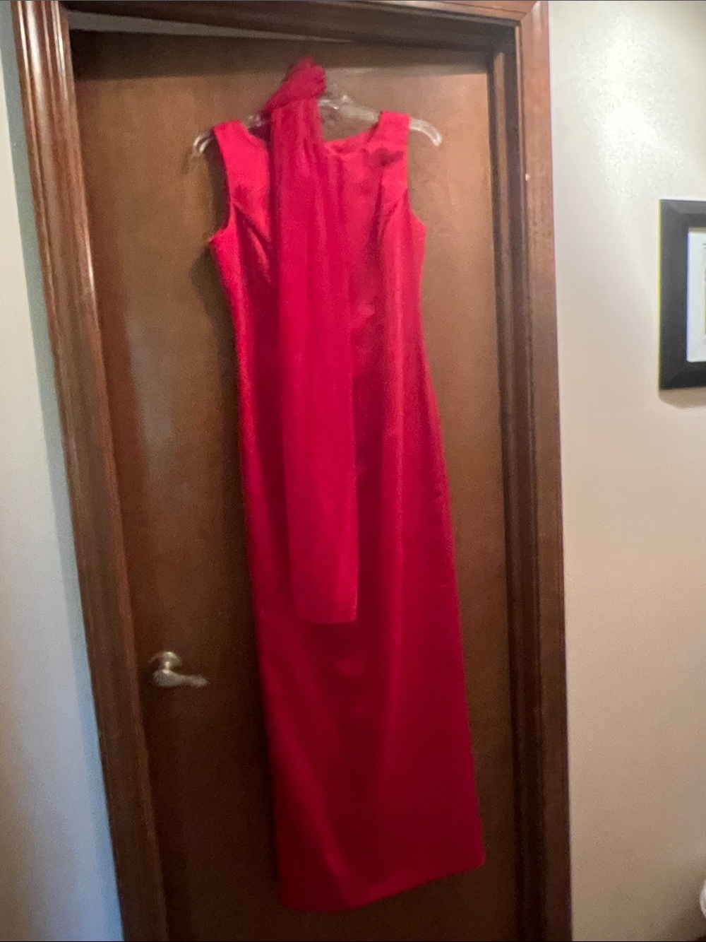 Elegant Red Sleeveless Maxi Dress with Attached Scarf